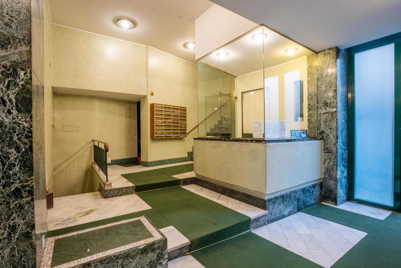 Spacious & Comfortable Apartment In Duomo By Easylife Milão Exterior foto