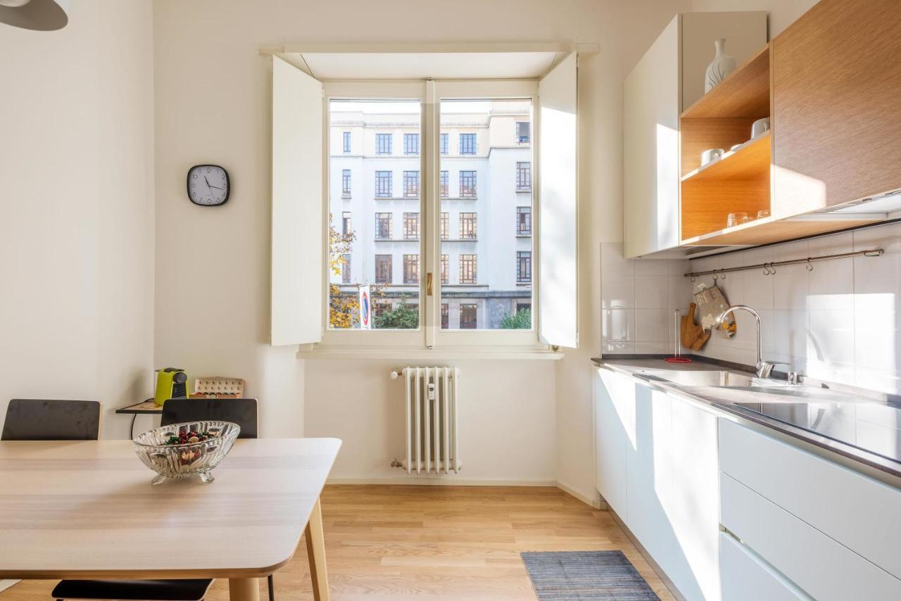Spacious & Comfortable Apartment In Duomo By Easylife Milão Exterior foto